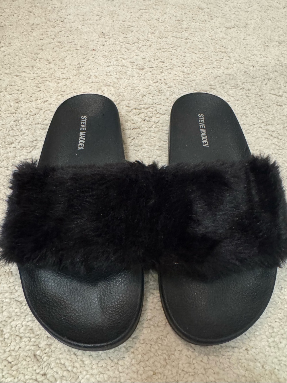 Steve Madden Black Faux Fur Slide Sandals Size 9 Rihanna Fenty Inspired Slip On